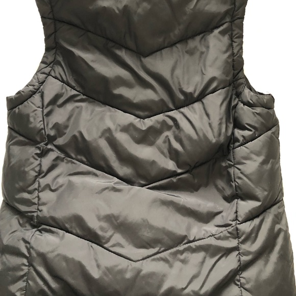 Black Puff Vest - Picture 5 of 5